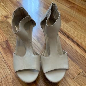 Kenneth Cole wedge heels